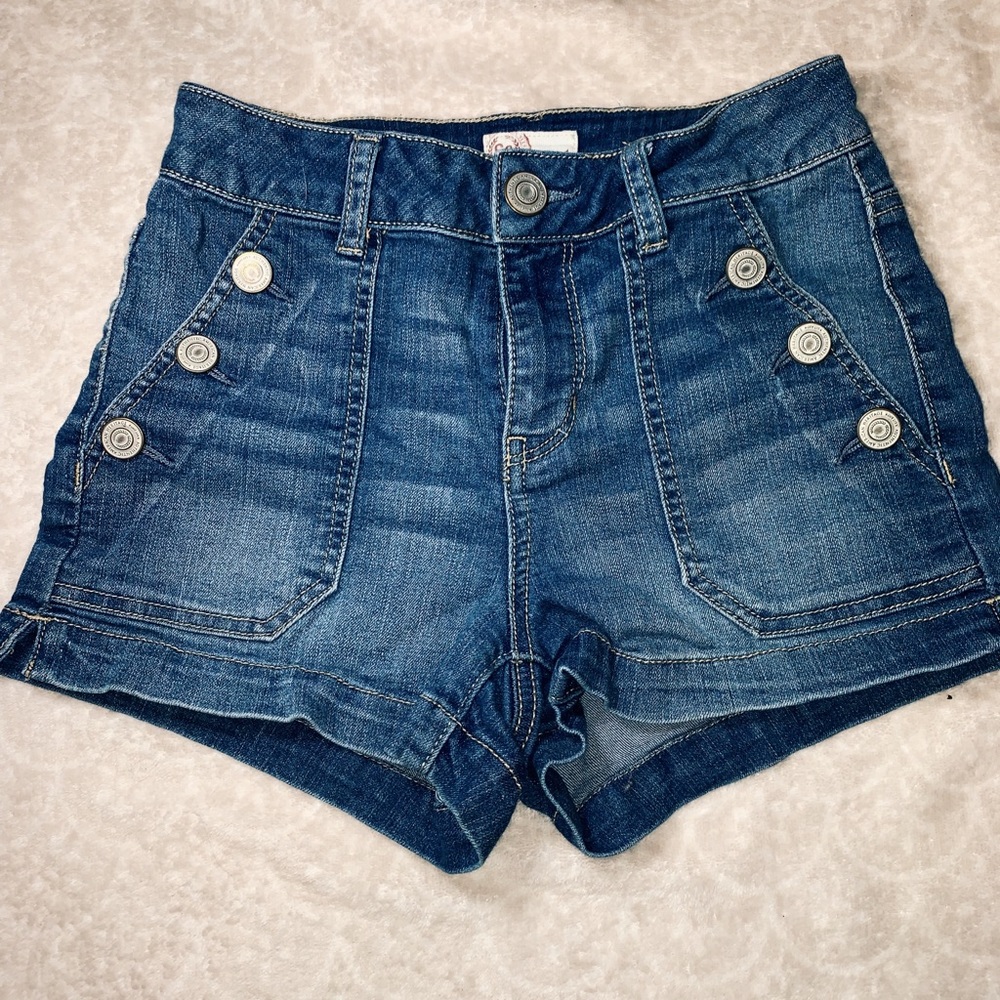 High waisted Jean shorts